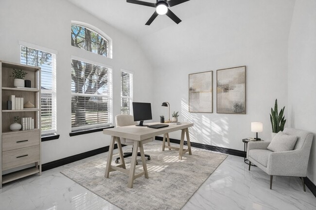 Building Photo - 10703 White Bridge Ln