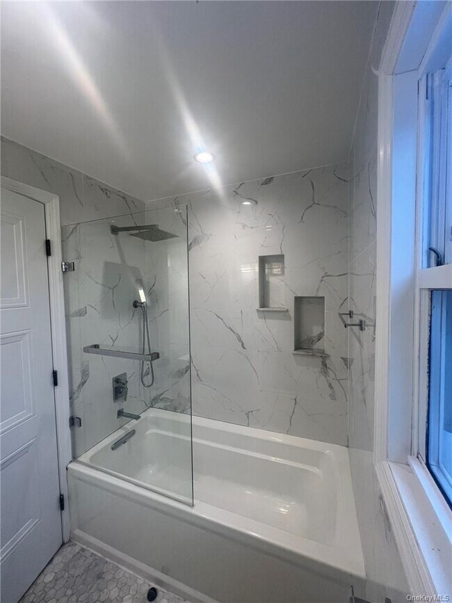 Building Photo - 36 Roanoke Ave