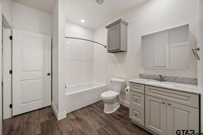 Building Photo - 18754 County Rd 437