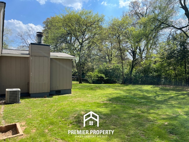 Building Photo - Newly Renovated 3-Bedroom Home for Rent in Huntsville, AL - Hardwood Floors & Fenced Backyard