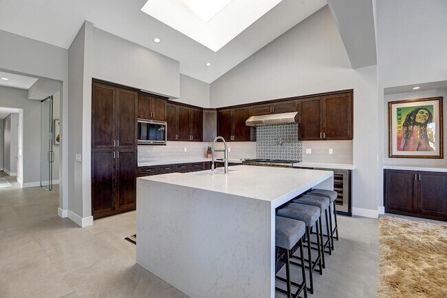 Building Photo - 54435 Southern Hill