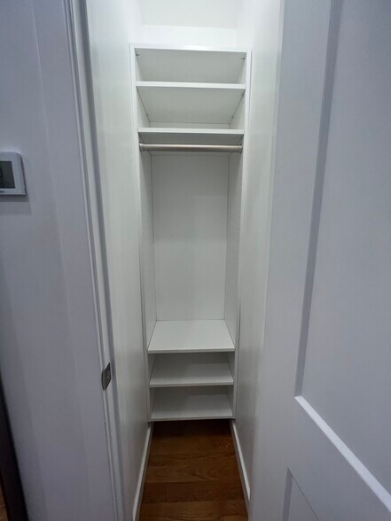 Building Photo - 16 5th St