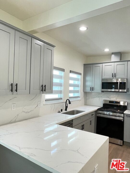 Building Photo - 1268 S Citrus Ave