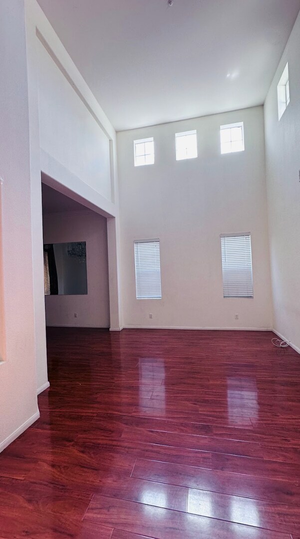 Building Photo - Spacious 4-Bedroom Home With 3-Car Garage ...