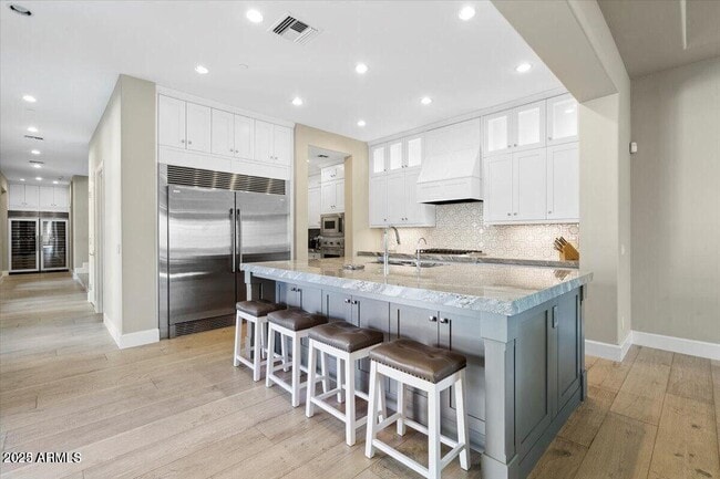 Building Photo - 10074 E Flathorn Dr