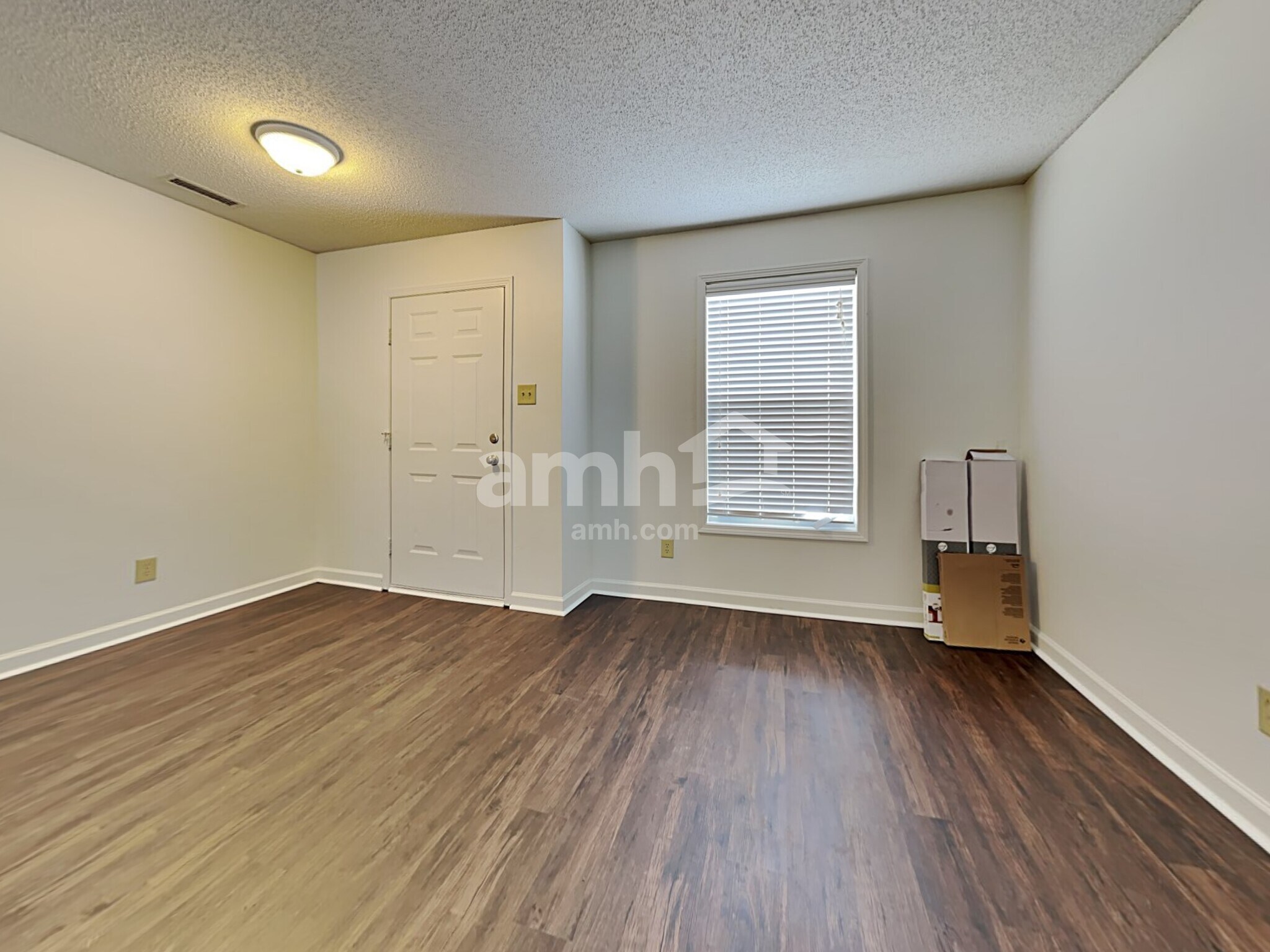 Building Photo - 2192 Olympia Dr