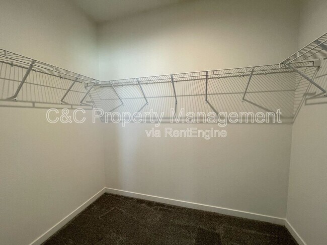 Building Photo - 28432 Abbey Ln