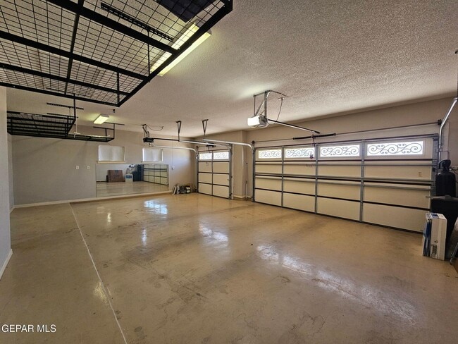 Building Photo - 6713 Capitan Ridge