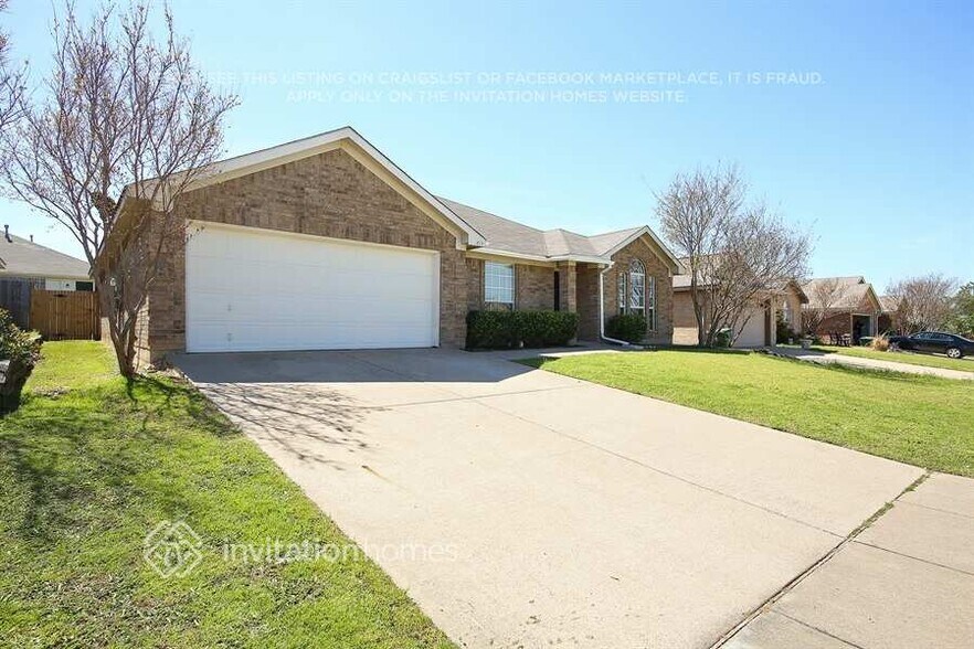 Building Photo - 614 St Eric Dr