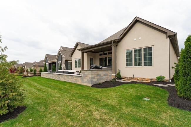 Building Photo - 6096 Deer Bluff Pl