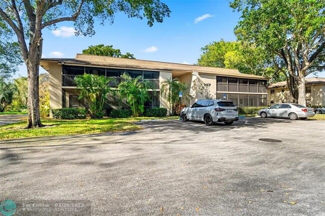Building Photo - 147 Deer Creek Blvd