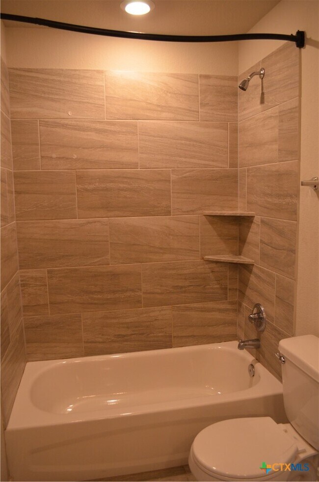 Building Photo - 3423 Addison St