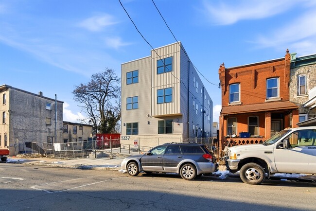 Building Photo - 5137 Master St