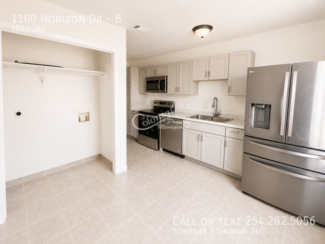Building Photo - 1100 Horizon Dr