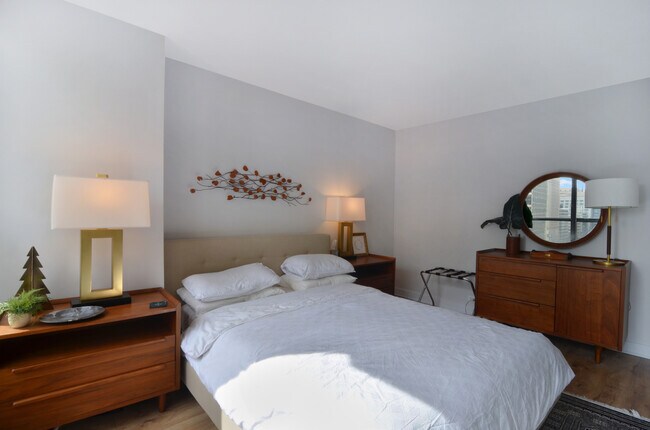 Building Photo - 405 N Wabash Ave