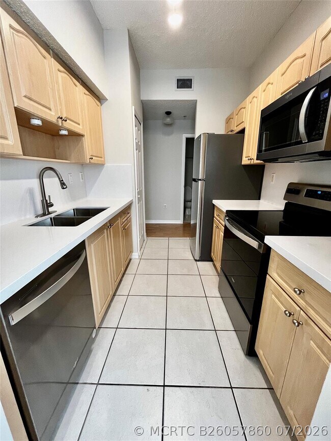 Building Photo - 7085 Nova Dr