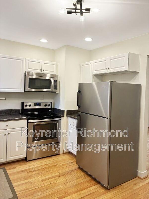 Building Photo - 2003 Cedar St