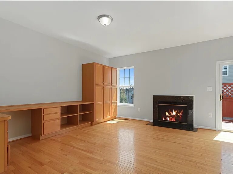 Building Photo - 1110 Posey Ln