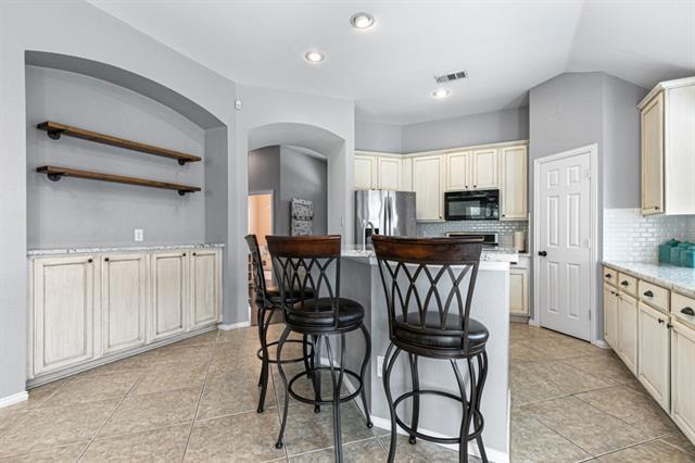Building Photo - 2421 Teagle Dr