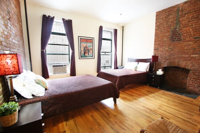 Building Photo - 127 W 136th St