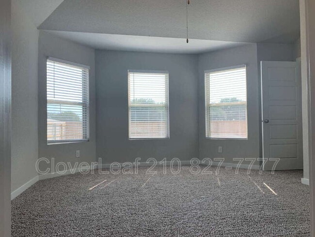 Building Photo - 708 Stonemanor Bay