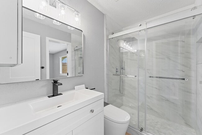 Building Photo - 9323 Goodmeadow Dr