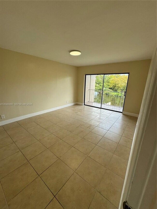 Building Photo - 3167 Coral Springs Dr