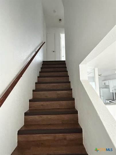 Building Photo - 4305 Deek Dr