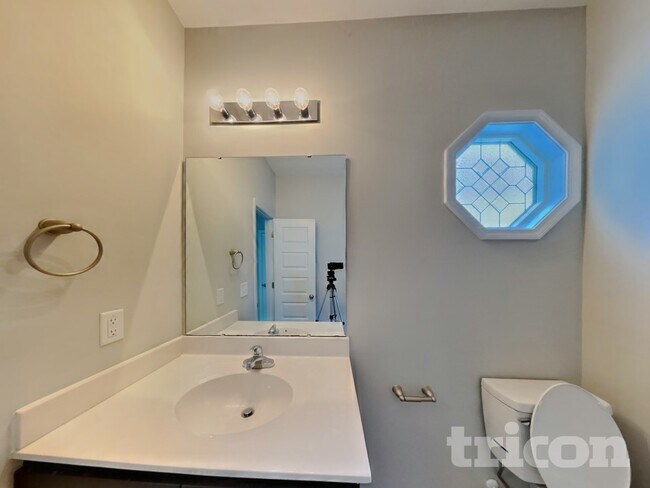 Building Photo - 232 Whetstone Dr