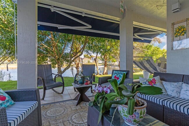 Building Photo - 16605 SW 55th Terrace