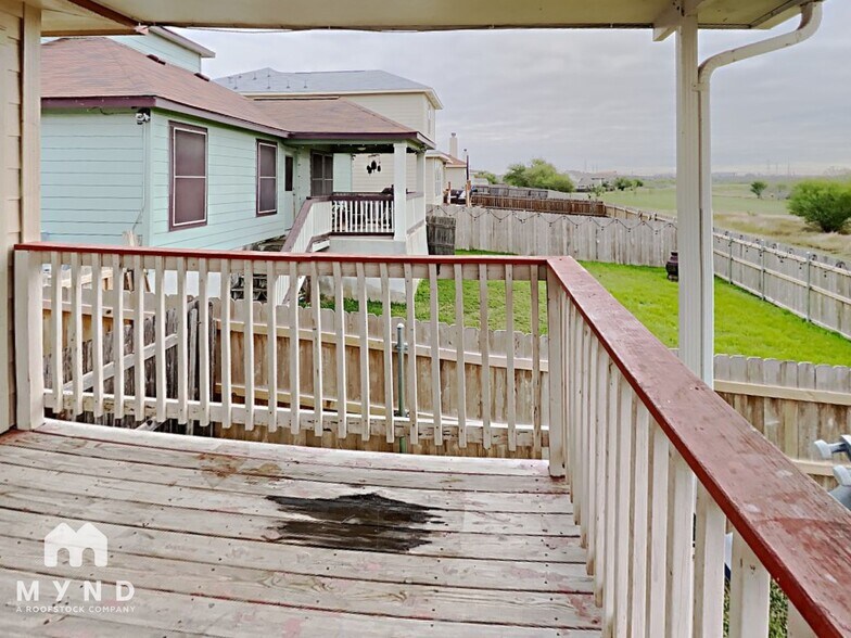 Building Photo - 7842 Sterling Manor