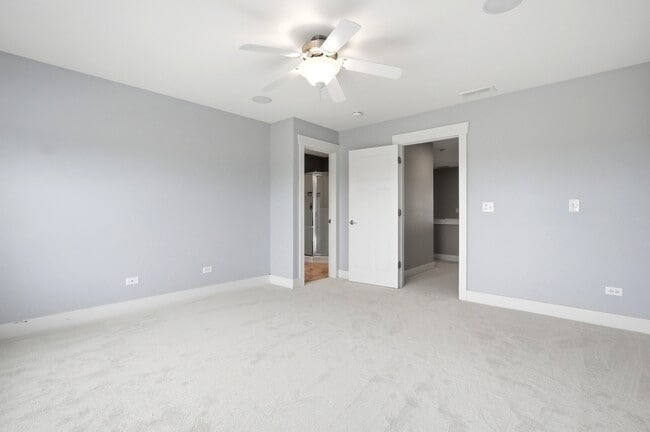 Building Photo - 15749 W Crobally Way