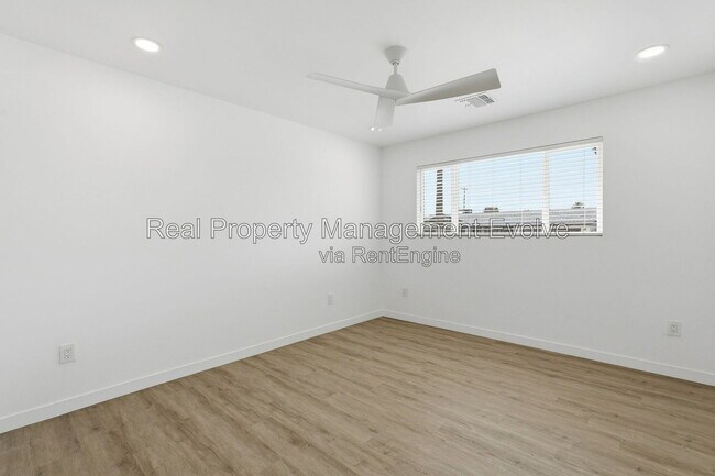 Building Photo - 7314 E Diamond St
