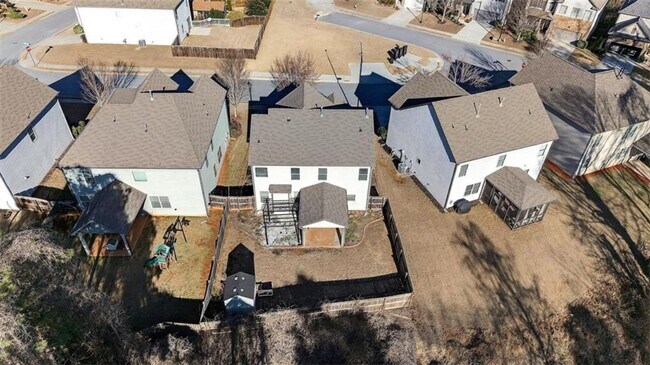 Building Photo - 2430 Fair Oaks Way