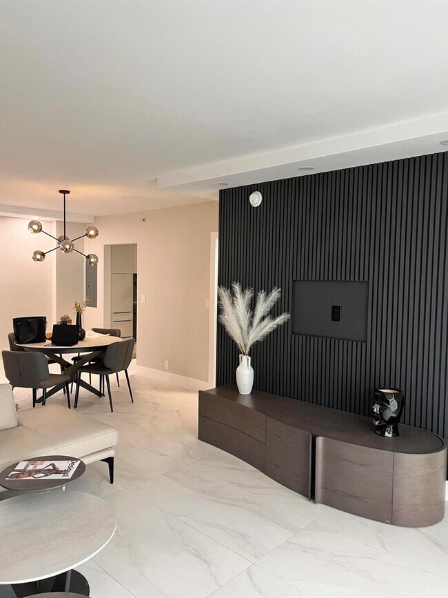 Building Photo - 3001 S Ocean Dr