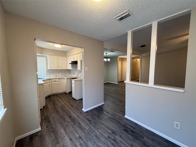Building Photo - 814 Villa Ridge Dr