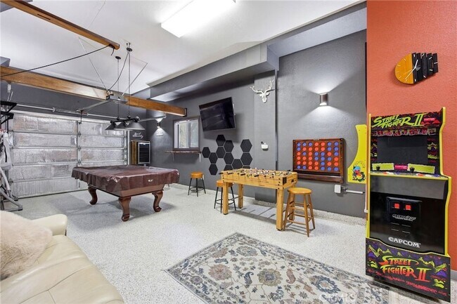 Building Photo - 528 Brentwood Dr