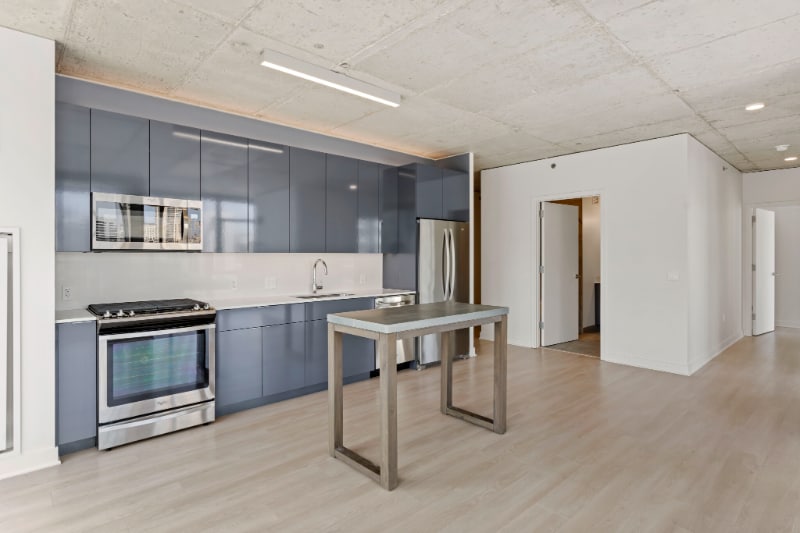 Building Photo - 331 W Illinois St