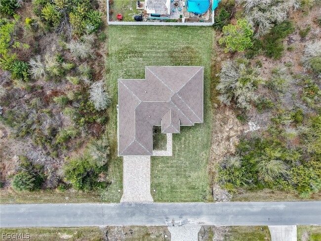 Building Photo - 6191 Kambach St