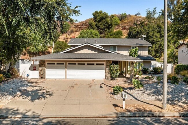 Primary Photo - 27045 Esward Dr