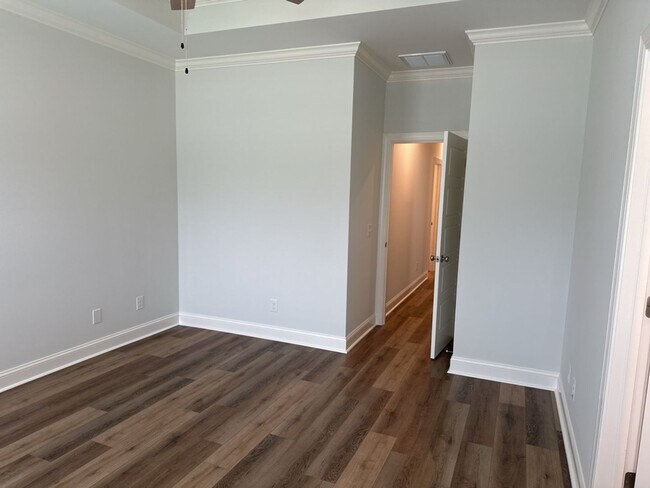 Building Photo - 20 Owens Rd