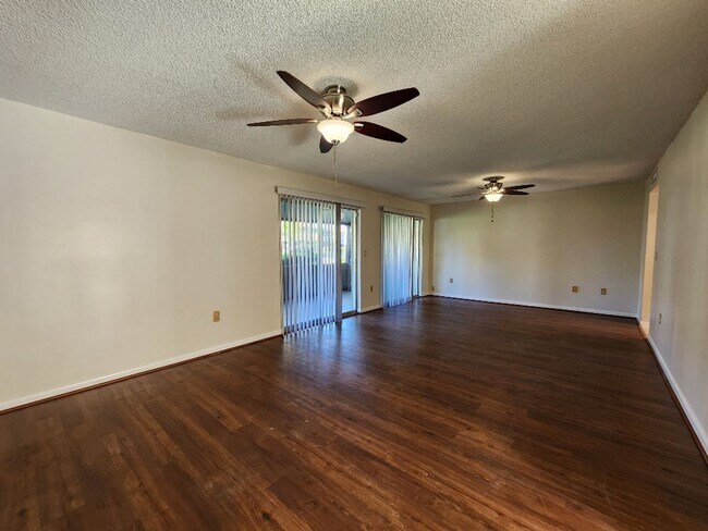 Building Photo - Gorgeous 3-Bedroom, 2.5-Bathroom Townhome ...