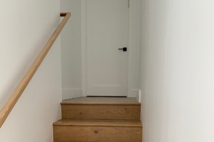 2nd floor - stairs - 18261 Rayen St