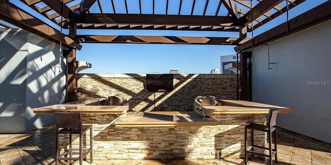 Building Photo - 55 W Church St