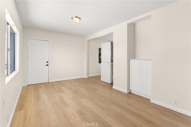 Building Photo - 421 W Sun Ave