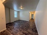 Building Photo - 571 Kendall Ave