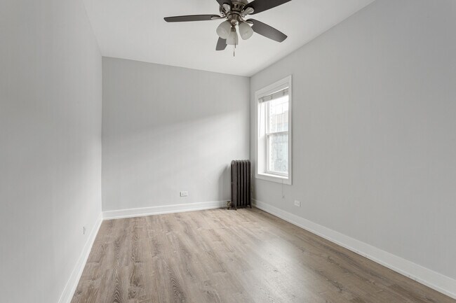 Building Photo - 6114 N Winthrop Ave