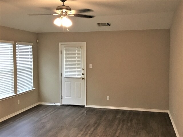 Building Photo - 8715 Snow Goose