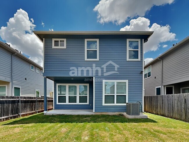 Building Photo - 2725 Wolfcreek