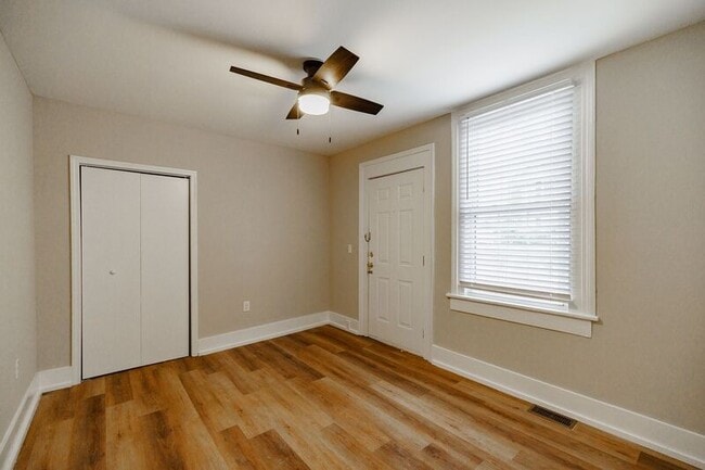 Building Photo - 185 Bloomfield St